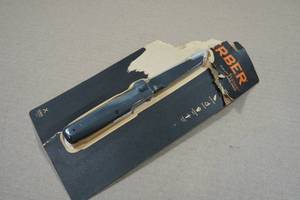 lot 20 image: Gerber Pledge Folding Knife