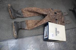 lot 85 image: Magellan Outdoors Sportsman 800 Bootfoot Waders - Size 12