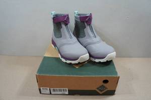lot 93 image: Muck Boots Womens Apex Mid Zip Boots - Size 9