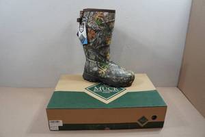 lot 97 image: Muck Boots Mens Arctic Ice Grip Boots - Size 7