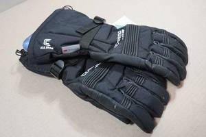 lot 113 image: Clam Ice Armor Agility Gloves - 2XL