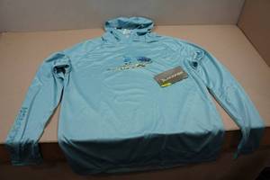 lot 121 image: Blackfish Angler UPFCooling Hooded Long Sleeve - Medium