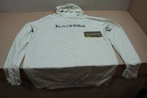 lot 123 image: Blackfish Angler UPFCooling Hooded Long Sleeve - Large