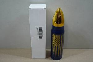 lot 140 image: Hot or Cold Bullet Shaped American Flag Thermos - 17oz
