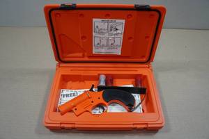 lot 157 image: Orion 12 Gauge Signal Flare Launcher