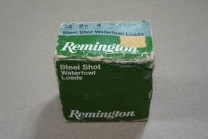 lot 306 image: 25 Remington 12 Gauge 2-34 Steel 4 Shot Shotshells