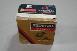 lot 307 image: 25 Federal 12 Gauge 2-34 4 Shot Shotshells