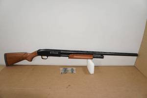 lot 1L image: Mossberg 500 12 Gauge Pump-Action Shotgun - 28 Accu-Choke Ported Barrel
