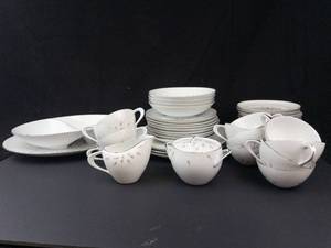 Petite Bouquet by Japan 47-Piece Floral Dinnerware Set - Pink Bloom Pattern