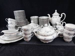 Johann Haviland Bavaria Germany Blue Floral Dinnerware Set