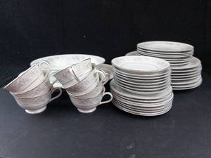 Camelot Carrousel China Dinnerware Set - 1315 Pattern (Japan)