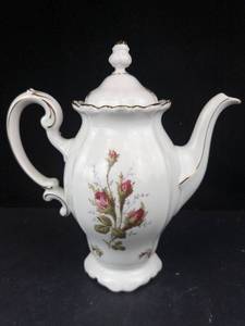 Johann Haviland Bavaria Teapot - Floral Rose Pattern with Gold Trim