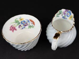 Aynsley Creamer & Floral Ribbed Bowl - England Bone China 2-Piece Set