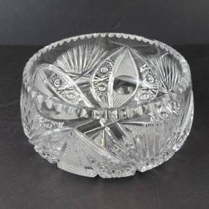 Crystal Glass Bowl - 6 12 in Diameter