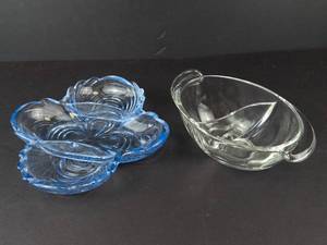 Cambridge Glass Blue 3-Part Relish Dish - Vintage Cloverleaf Design (Chipped Rim)