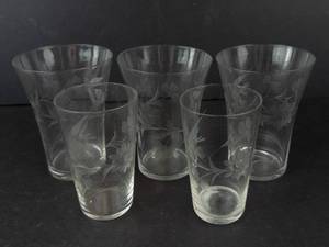 Glass Tumblers - Etched Floral Pattern 5-Piece Set (3 Large, 2 Small)