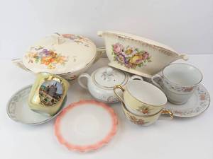 Floral Mixed China - 10-Piece Lot