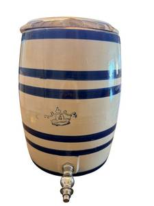 lot 2 image: Ceramic Barrel Beverage Dispenser - Blue Stripes & Crown Emblem