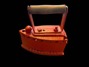 lot 28 image: Vintage Cast Iron Coal Iron with Wooden Handle