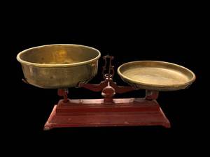 lot 121 image: Antique Brass Two-Pan Balance Scale