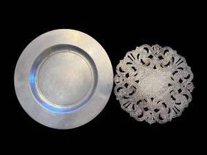lot 163 image: Charger Plate & Ornate Filigree Doily - Vintage Round Silver-Plated Centerpieces