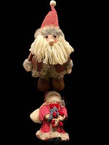 lot 227 image: Santa Claus Plush Figures - 23in Large & 10in Small Set of 2