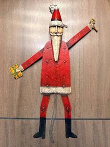 lot 244 image: Vintage Santa Claus Tin Figure Ornament - Red Coat, Black Boots