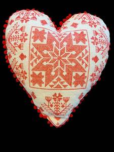 lot 250 image: Nordic Snowflake Heart Throw Pillow - Knit Fabric, Red Pom-Pom Trim