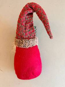 lot 301 image: Gnomes - 18-inch Plush Holiday Figures (Lot of 2)