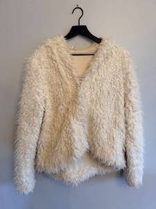 lot 314 image: Free People Teddy Faux Fur Coat - Cream - Size Small