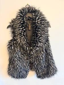 lot 315 image: Grass Collections Faux Fur Vest - GrayBlack