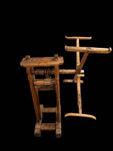 lot 333 image: Antique Wooden Hand-Cranked Press with Three-Arm Clamp