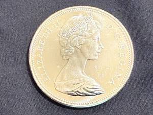 lot 22 image: 1967 Canadian Centennial Silver Dollar - 80% Silver