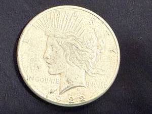 lot 26 image: 1922 S Peace Dollar