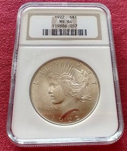 lot 26 image: 1922 Peace Dollar - NGC MS64