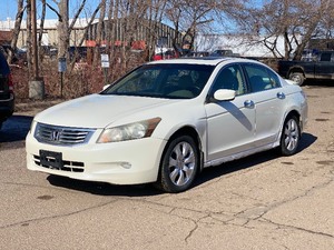 lot 11 image: 2009 HONDA ACCORD EX-L V6 No Accidents (NO RESERVE)