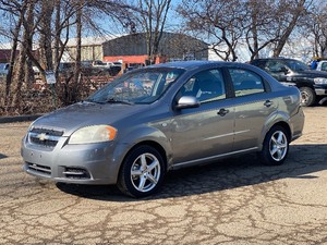 lot 14 image: 2008 CHEVROLET AVEO LS No Accidents (NO RESERVE)