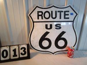 lot 13 image: Big Metal Route 66 Sign