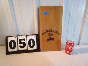 lot 50 image: Almelund  Show 2004 Wood Sign