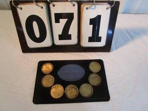 lot 71 image: Collectors Series Dream.Plan.Build Medalions