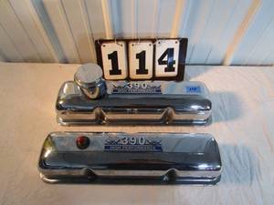 lot 114 image: Ford Racing Chrome Valve Cover