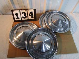 lot 134 image: Mercury Hub Caps