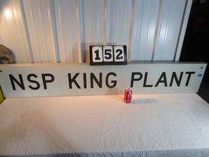 lot 152 image: Railroad Sign - NSP King Plant