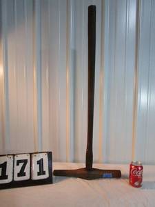 lot 171 image: Antique Railroad Spike Driver Hammer - Slug Devil