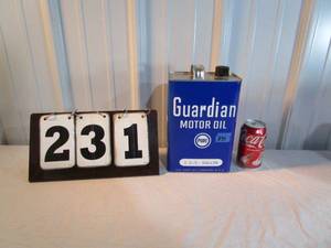 lot 231 image: Guardian Motor Oil Can