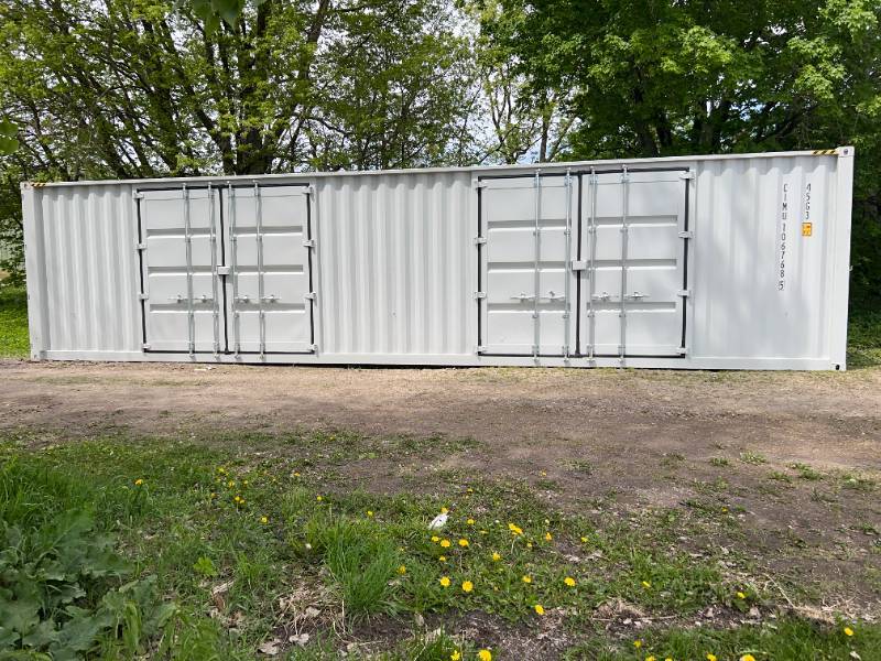 CIMU1067685  40 Ft Shipping Container with 2 Side Doors, 40HC, Single Trip