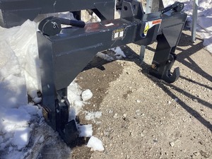 lot 90 image: WOLVERINE Cat 2 Quick Hitch TR-26-02C