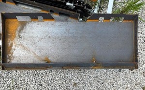 lot 189 image: WOLVERINE YINTATECH 14� Universal Quick Attach Mount Plate QMP3-16-6T