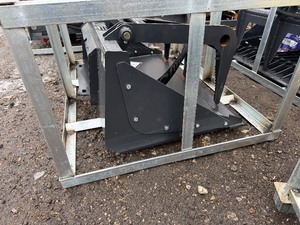 lot 237 image: Landhonor Mini Skid Steer Grapple Bucket MGB-72-44W