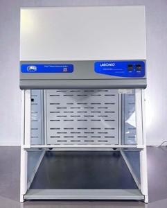 lot 22 image: MSRP $11,000 Labconco Purifier Class I Safety Enclosure REF 640000-01- HEPA-filtered blower, tempered safety glass, and sturdy aluminumsteel build make it reliable for handling hazardous materials.